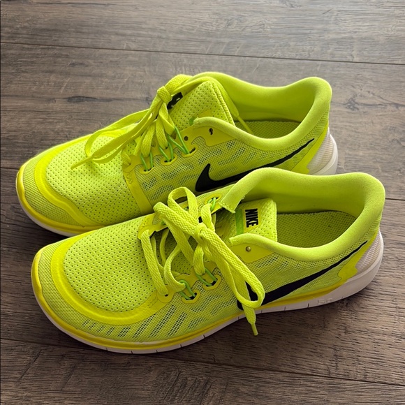 Nike Free 5.0 Neon Yellow Athletic Sneakers - Picture 1 of 8